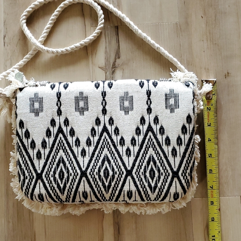 Antik Kraft Black and Cream Beaded Boho Fringe Bag - Picture 6 of 9